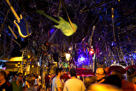 Die Fiestas de Gràcia Die Fiestas de Gràcia