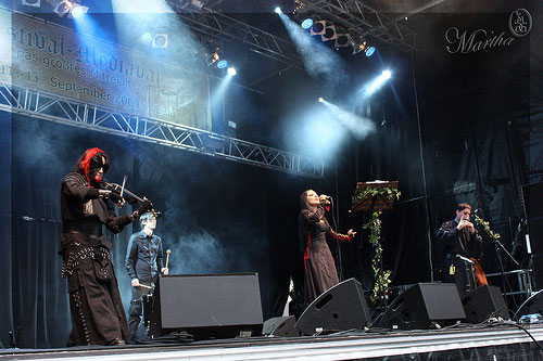 Rosa Crux, Narsilion und Trobar de Morte in Barcelona.