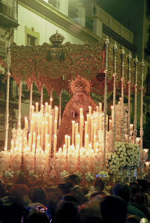Die Osterwoche in Sevilla: ein einzigartiges Spektakel Die Osterwoche in Sevilla: ein einzigartiges Spektakel