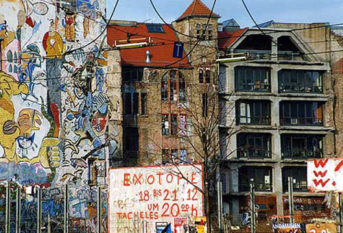 Tacheles: Kunstraum oder Touristenziel? Tacheles: Kunstraum oder Touristenziel?